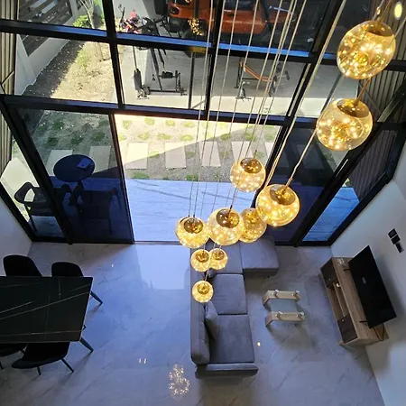 Bildo Villa And Homestay